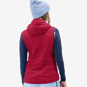 backdoor_grindelwald_skitouring_norrona_alpha90_vest_womens_rhubarb_3 backdoor_grindelwald_skitouring_norrona_alpha90_vest_womens_rhubarb_3